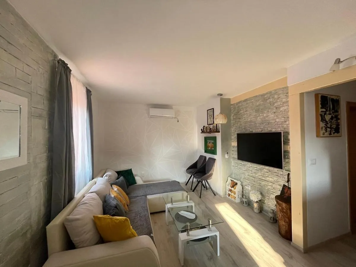First Choice Apartment Nerezine Croatia