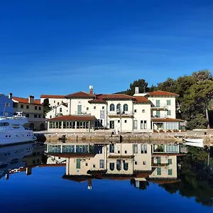 Televrin Hotel